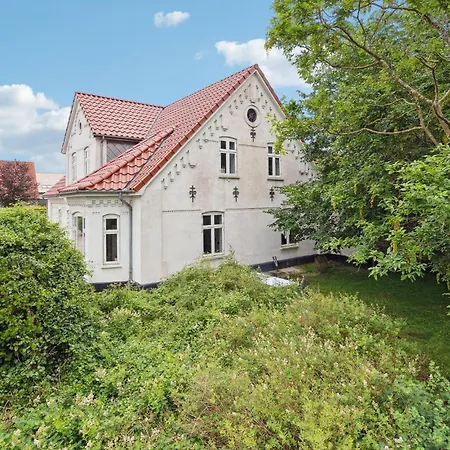 3 Bedroom Nice In Skærbæk